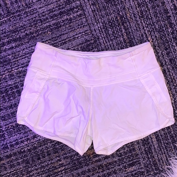 White lulu shorts size 4